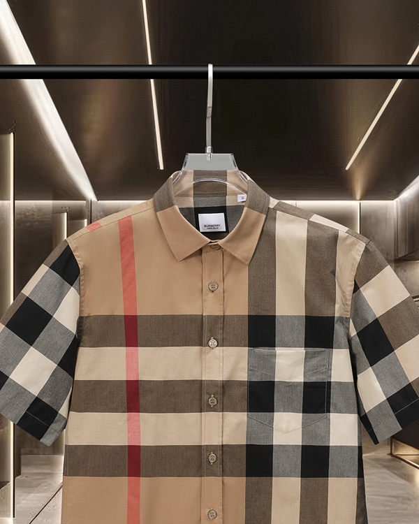 ブランドシャツ側面デザイン